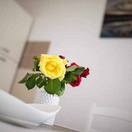 Apartments Otia Seaview Порат Екстериор снимка