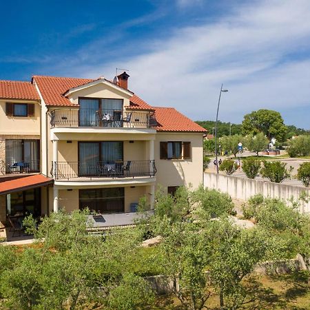 Apartments Otia Seaview Порат Екстериор снимка