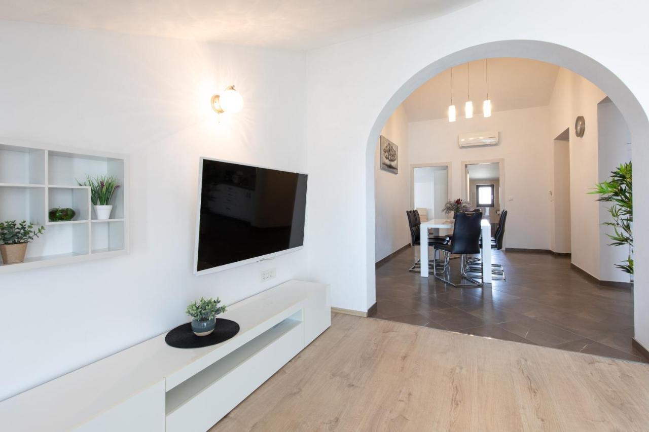 Apartments Otia Seaview Порат Екстериор снимка