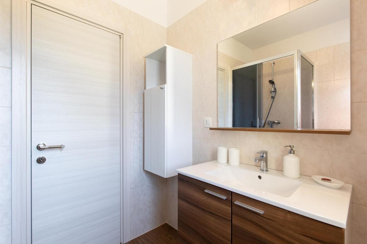 Apartments Otia Seaview Порат Екстериор снимка