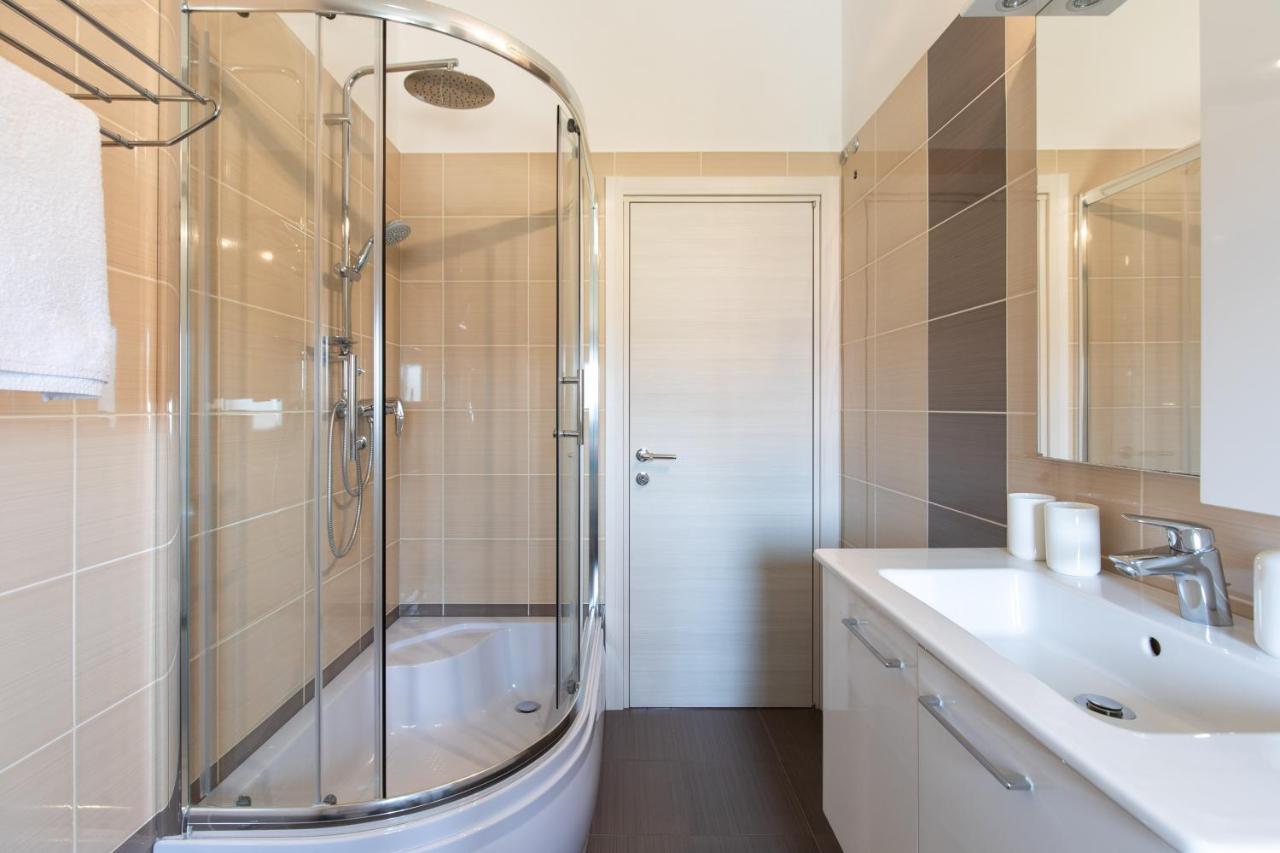 Apartments Otia Seaview Порат Екстериор снимка