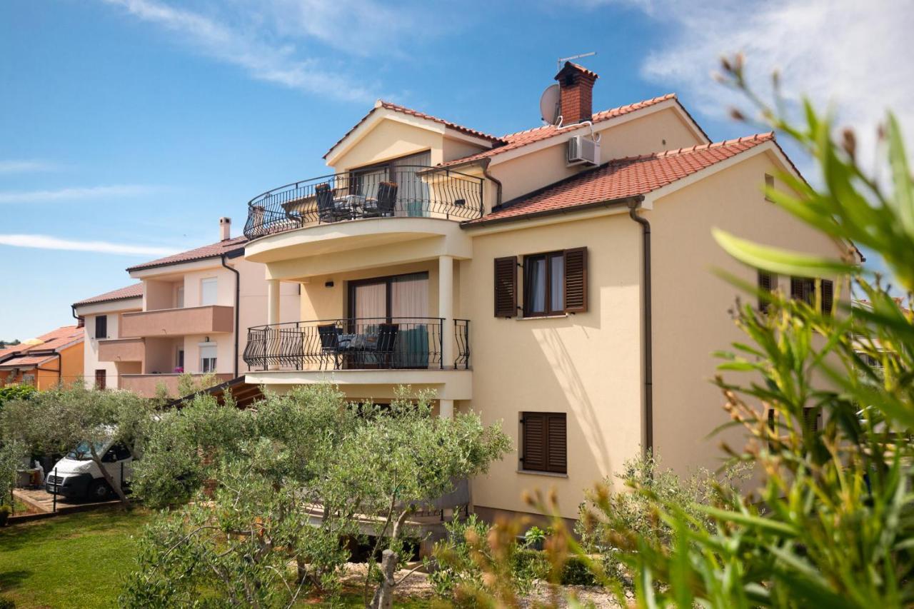 Apartments Otia Seaview Порат Екстериор снимка